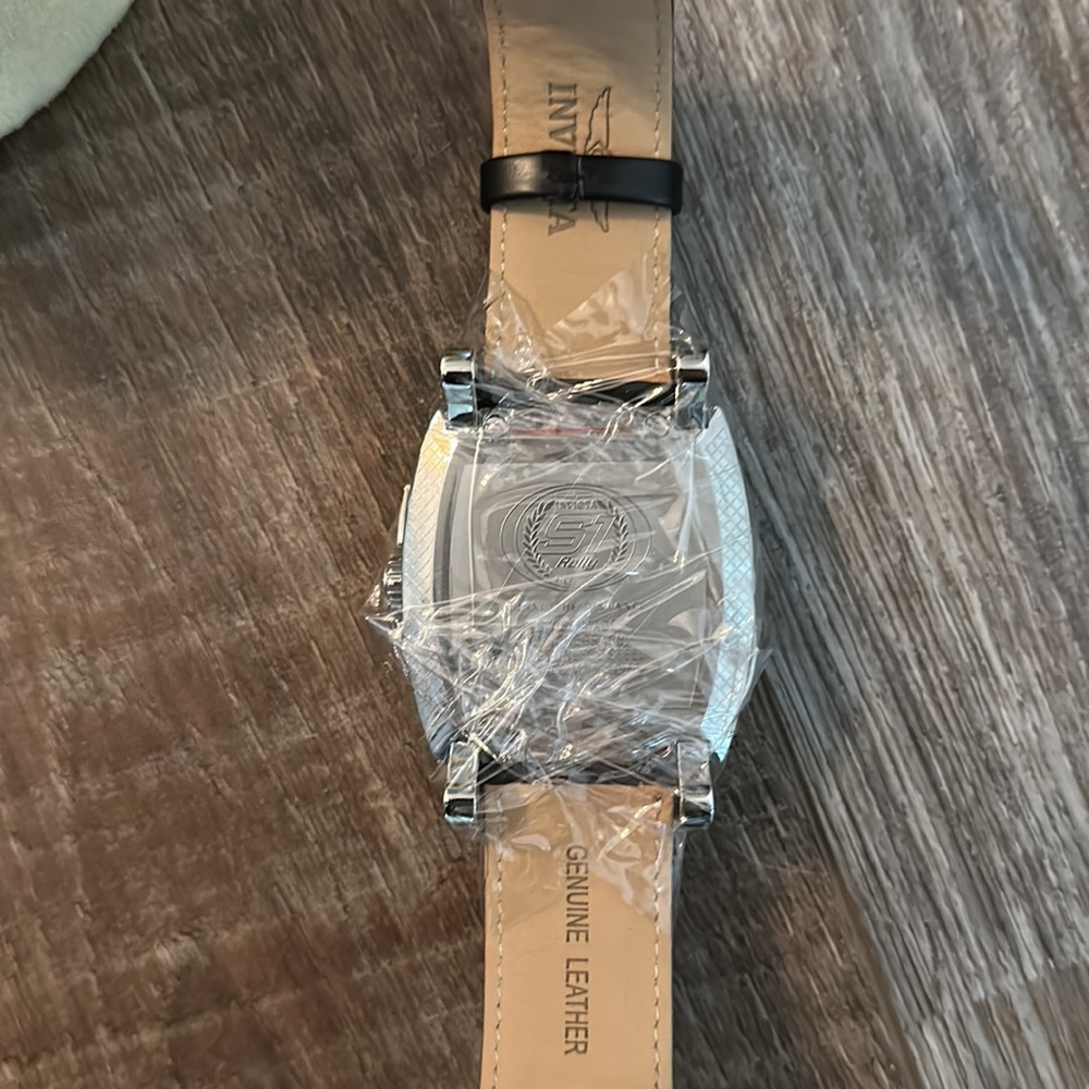 NEW with box Invicta S1 Rally watch - Picture 3 of 6